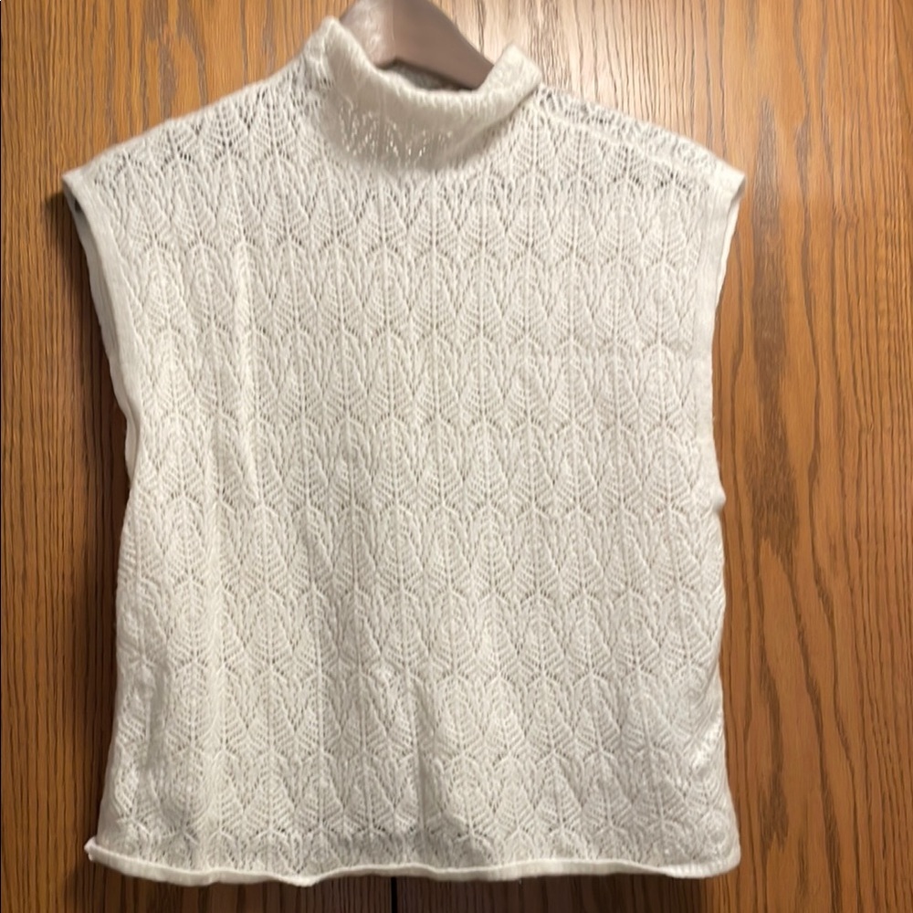 Abercrombie & Fitch White Textured Tank Top